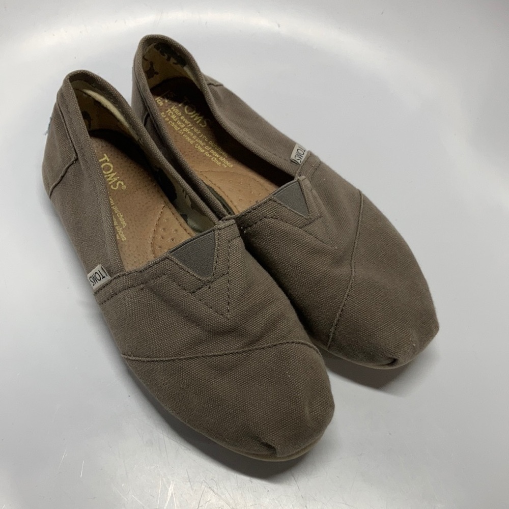 Toms taupe slip on shoes size‎ 7.5